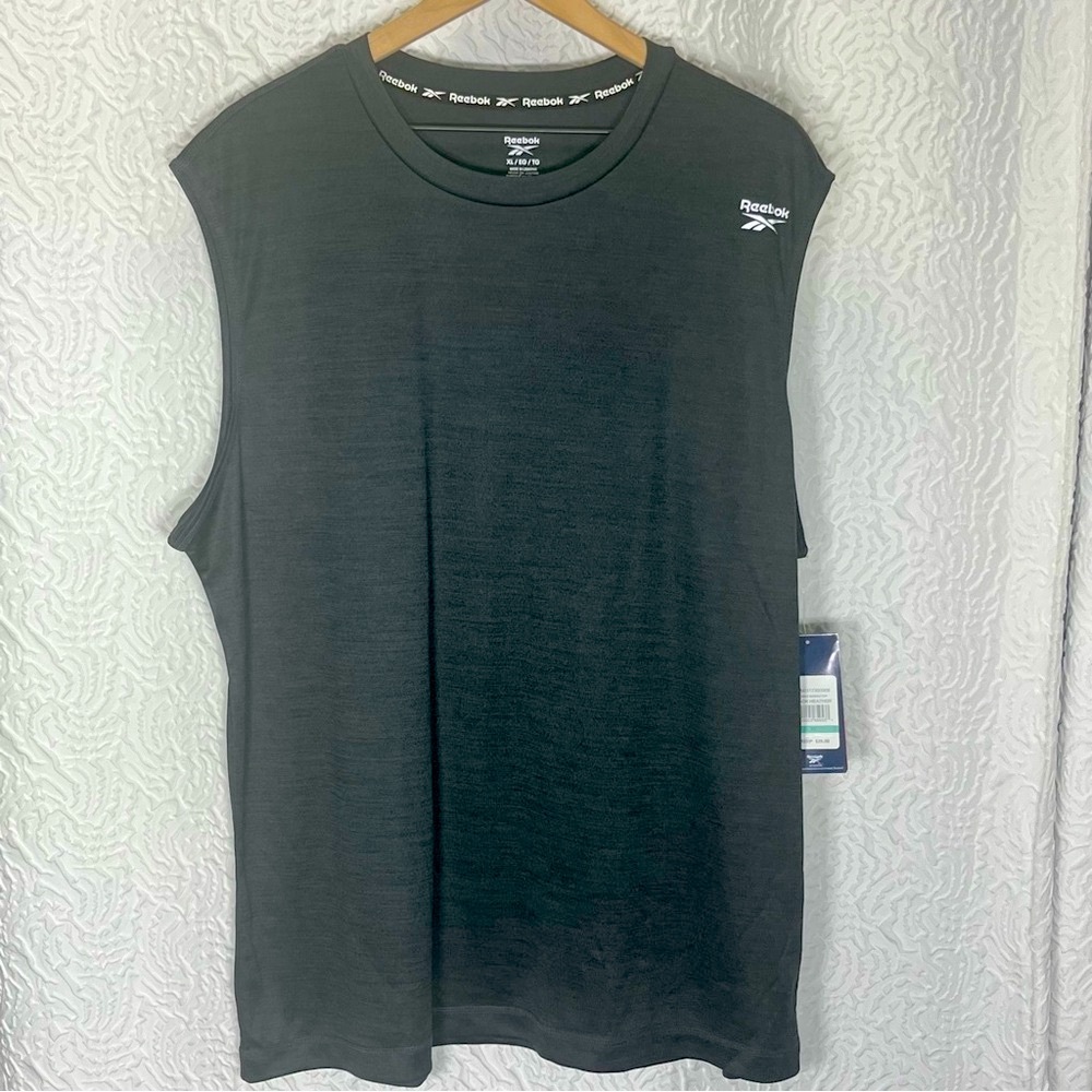 Reebok ActivChill Combat Muscle Tank Top Men's Size XL NWT Black Heather